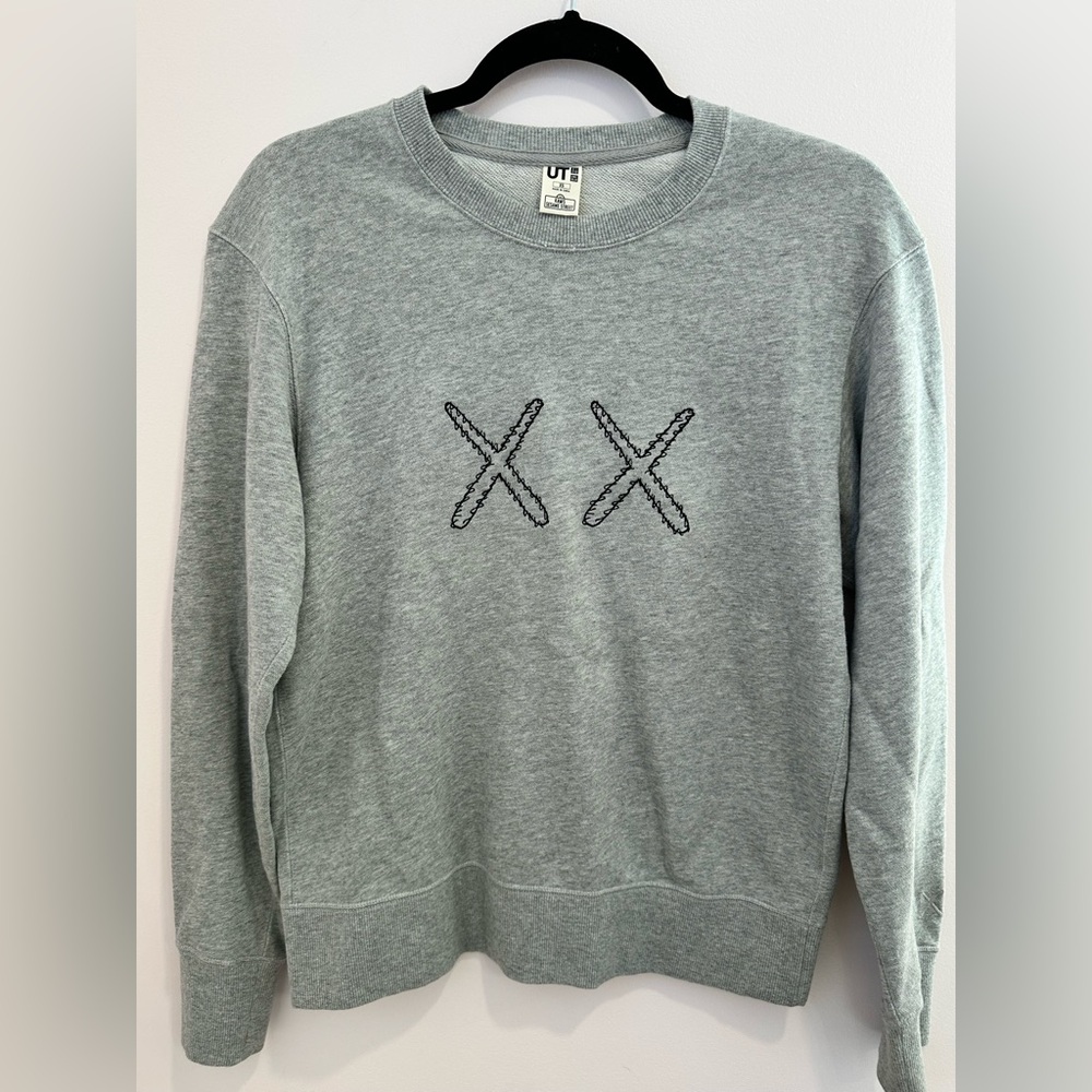 Uniqlo x KAWS x Sesame Street Companion Character Crewneck, Gray, Size XS